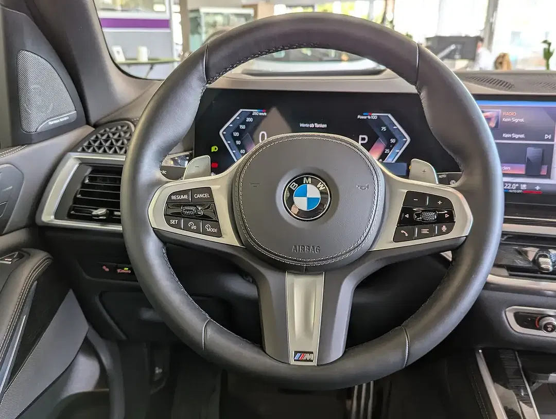 BMW X5 - Thumbnail 25