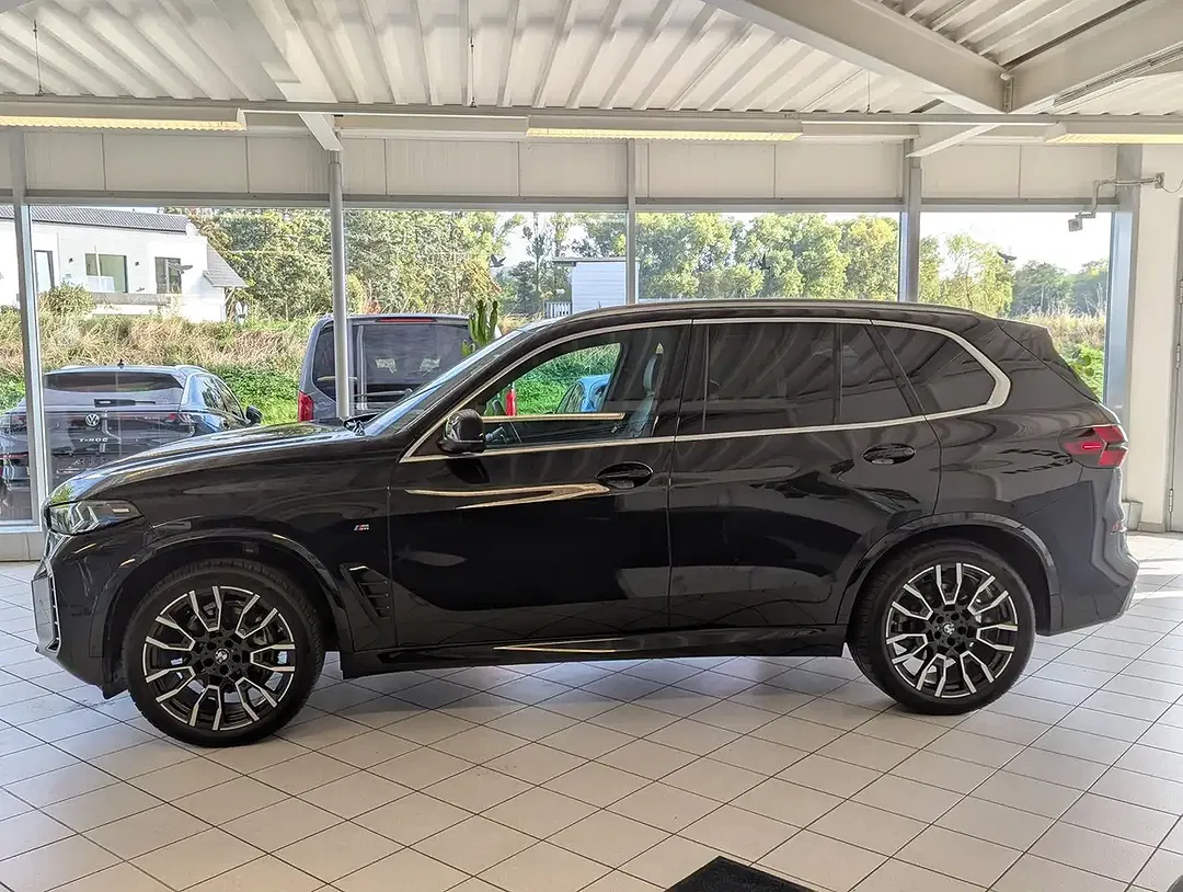 BMW X5 - Thumbnail 4