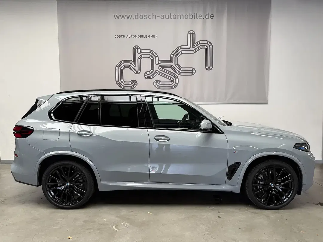 BMW X5 - Thumbnail 3