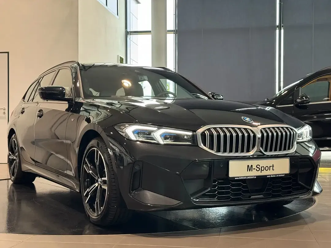 BMW 330 - Thumbnail 3