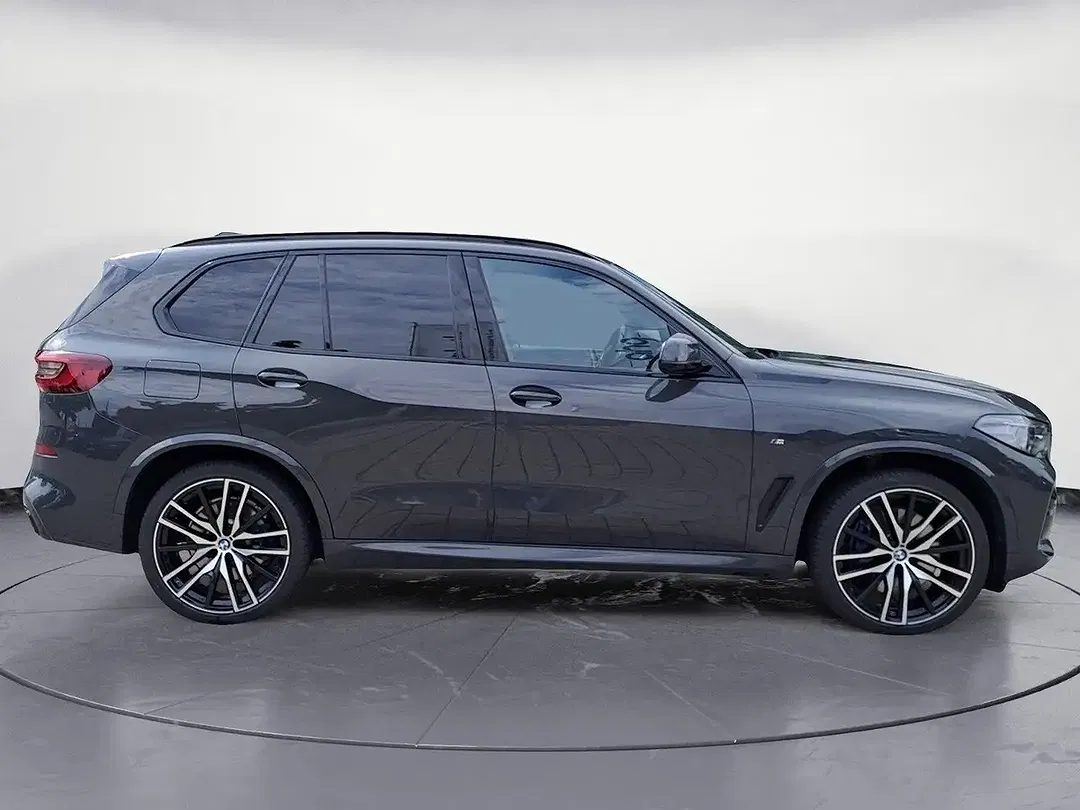 BMW X5 - Thumbnail 6