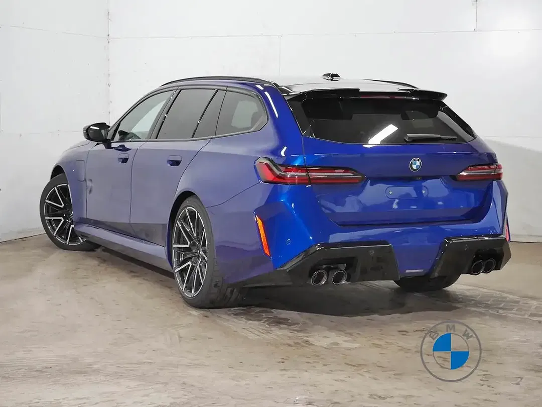 BMW M5 - Thumbnail 5