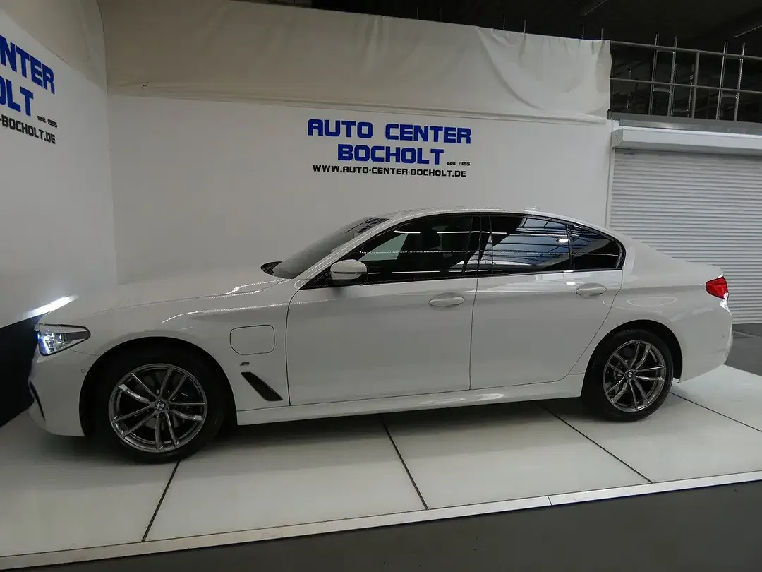 BMW 530 - Thumbnail 13