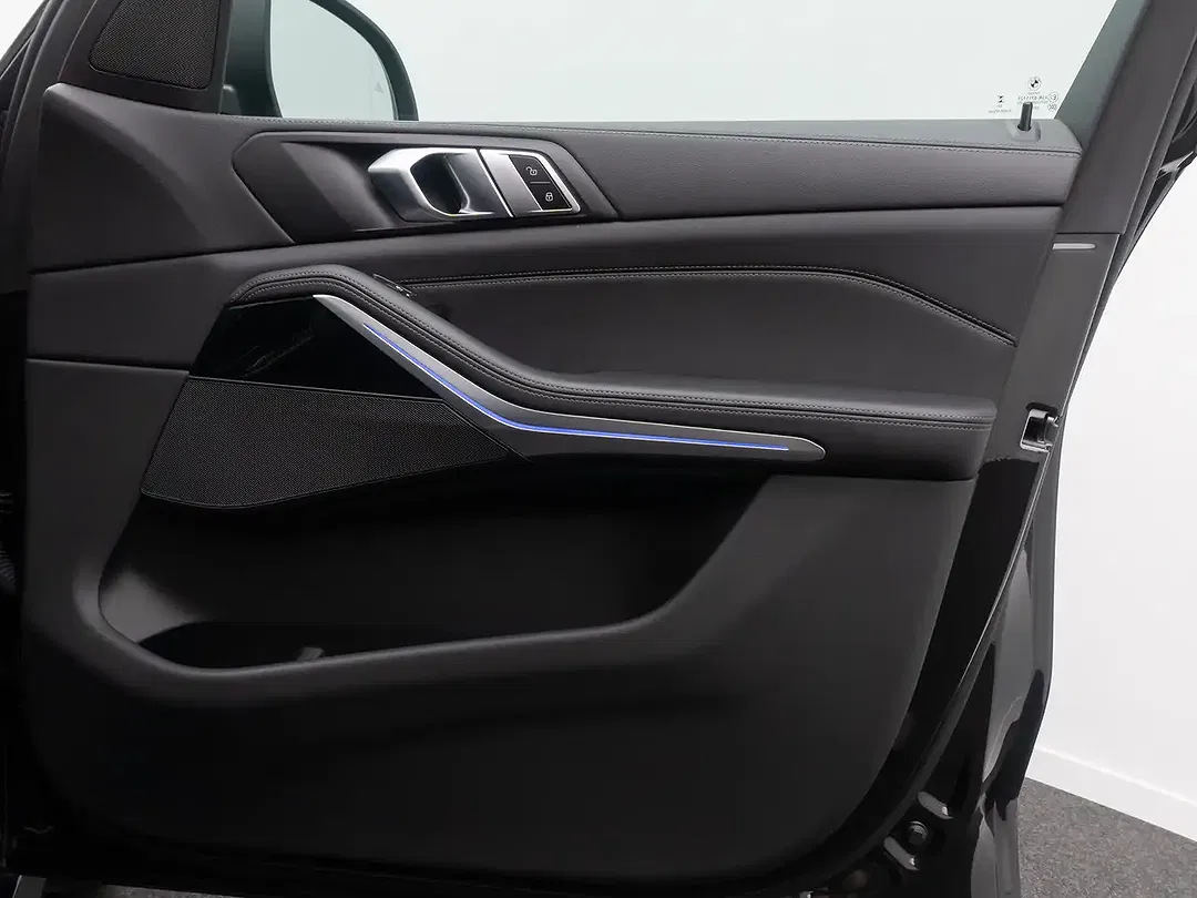 BMW X5 - Thumbnail 32