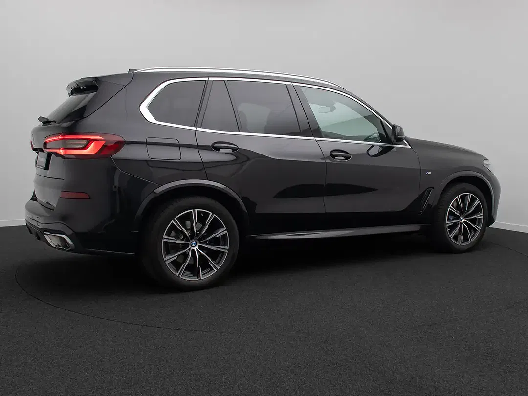 BMW X5 - Thumbnail 6
