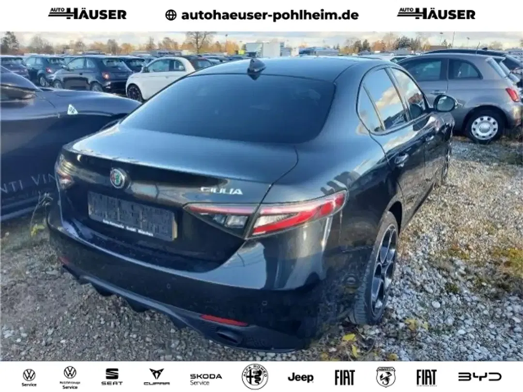 Alfa Romeo Giulia - Thumbnail 3