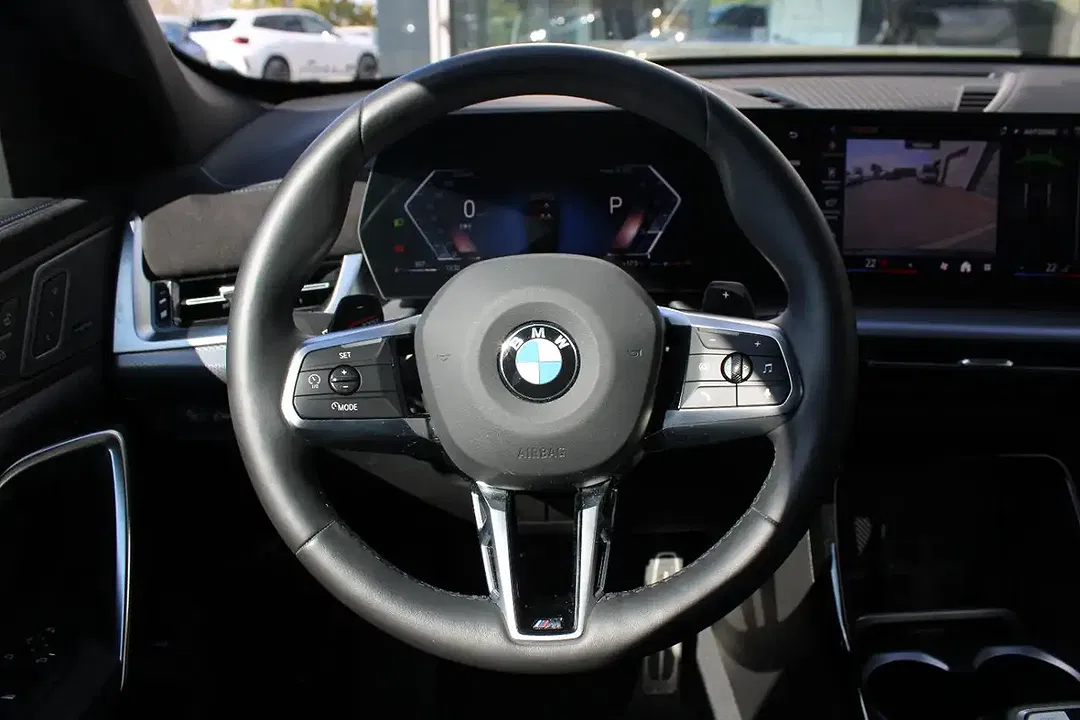 BMW X1 - Thumbnail 12