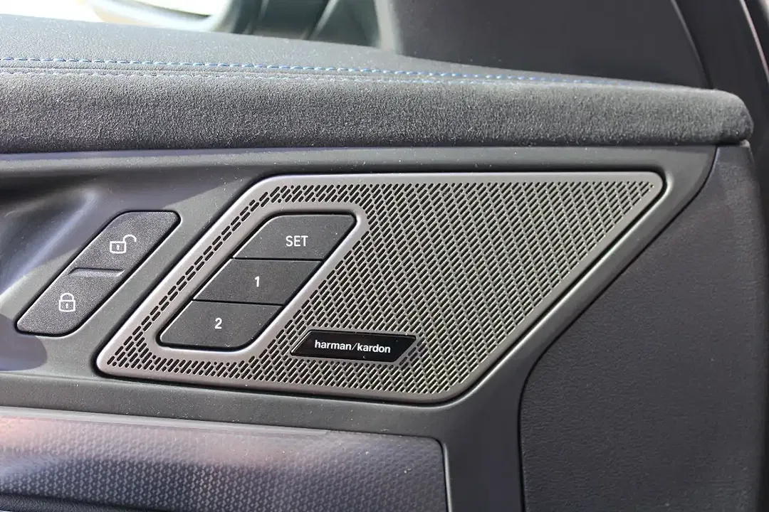 BMW X1 - Thumbnail 8