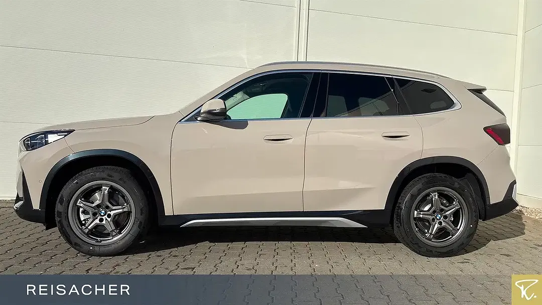 BMW X1 - Thumbnail 9