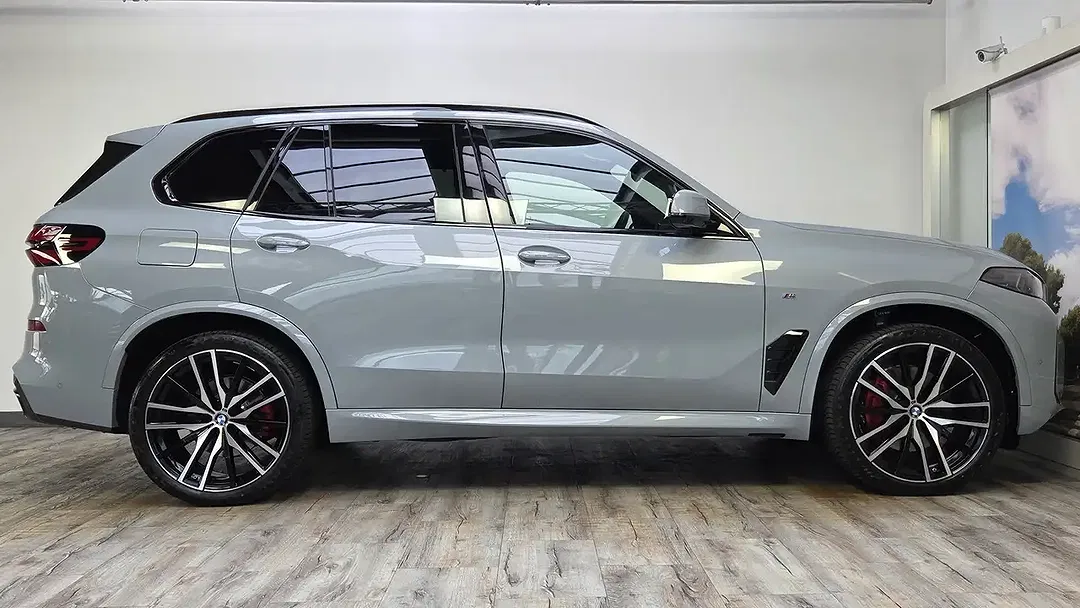 BMW X5 - Thumbnail 4