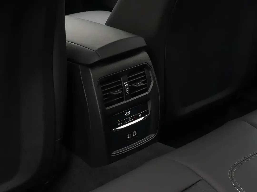 BMW 320 - Thumbnail 28