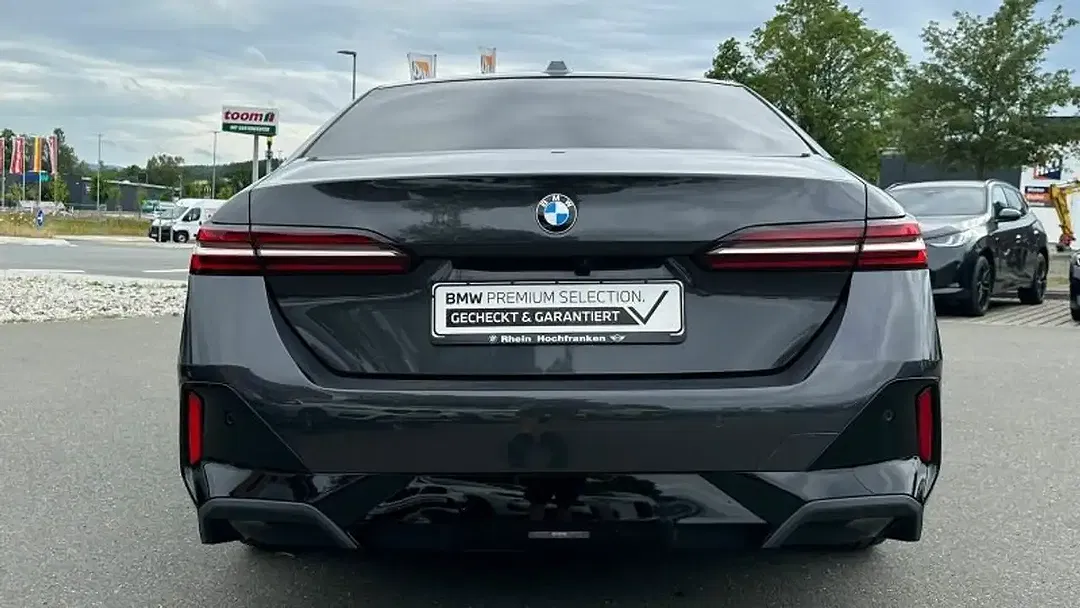 BMW 520 - Thumbnail 9