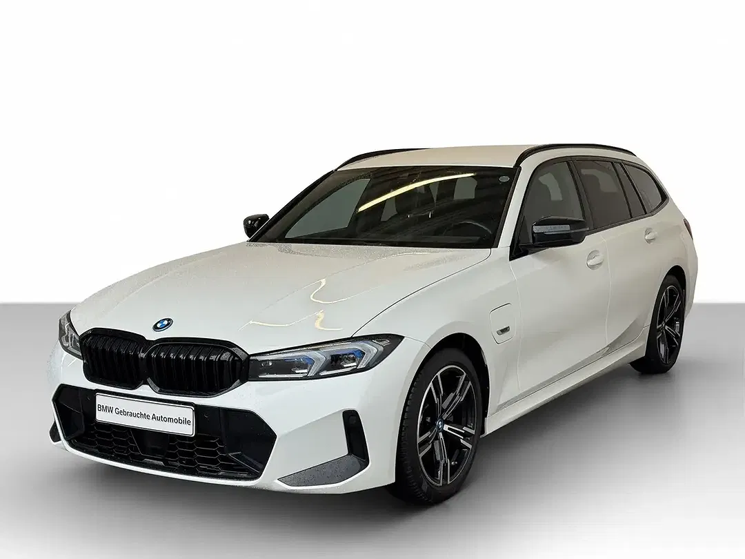 BMW 330 - Thumbnail 2