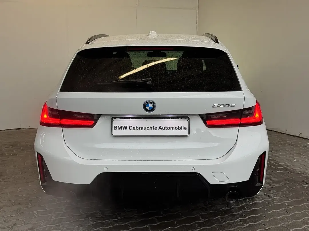 BMW 330 - Thumbnail 4