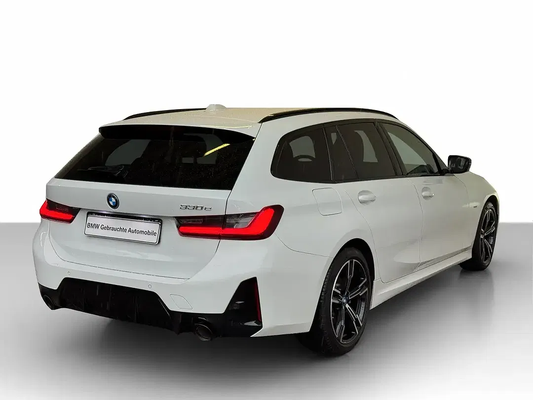 BMW 330 - Thumbnail 5