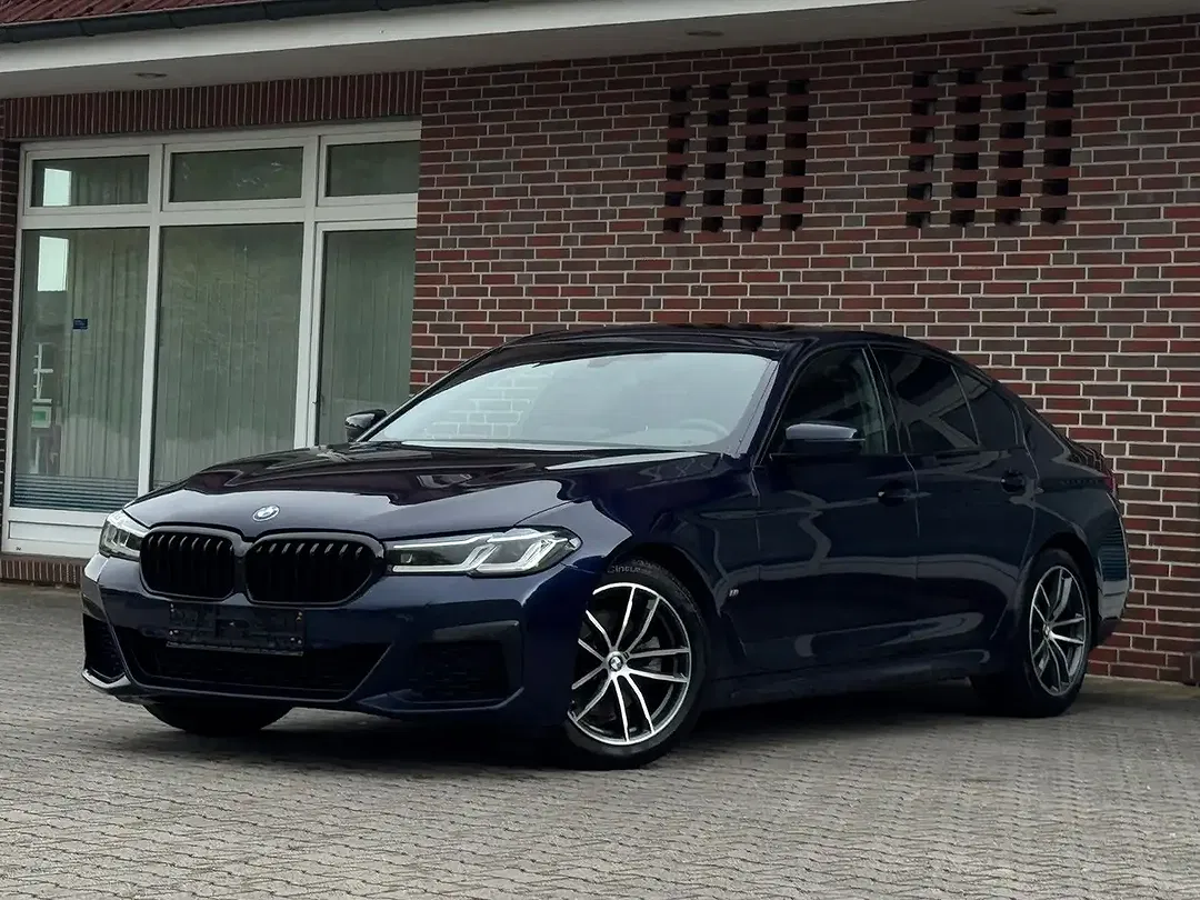 BMW 520 - Thumbnail 1