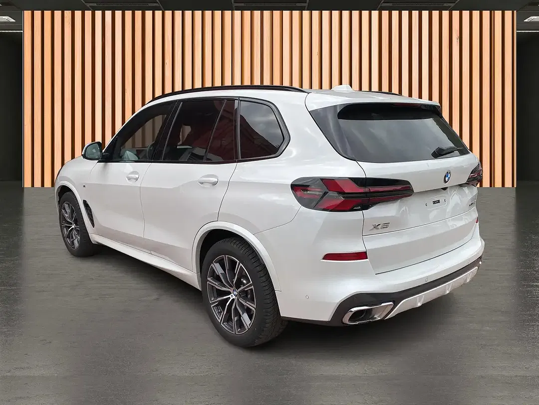 BMW X5 - Thumbnail 10