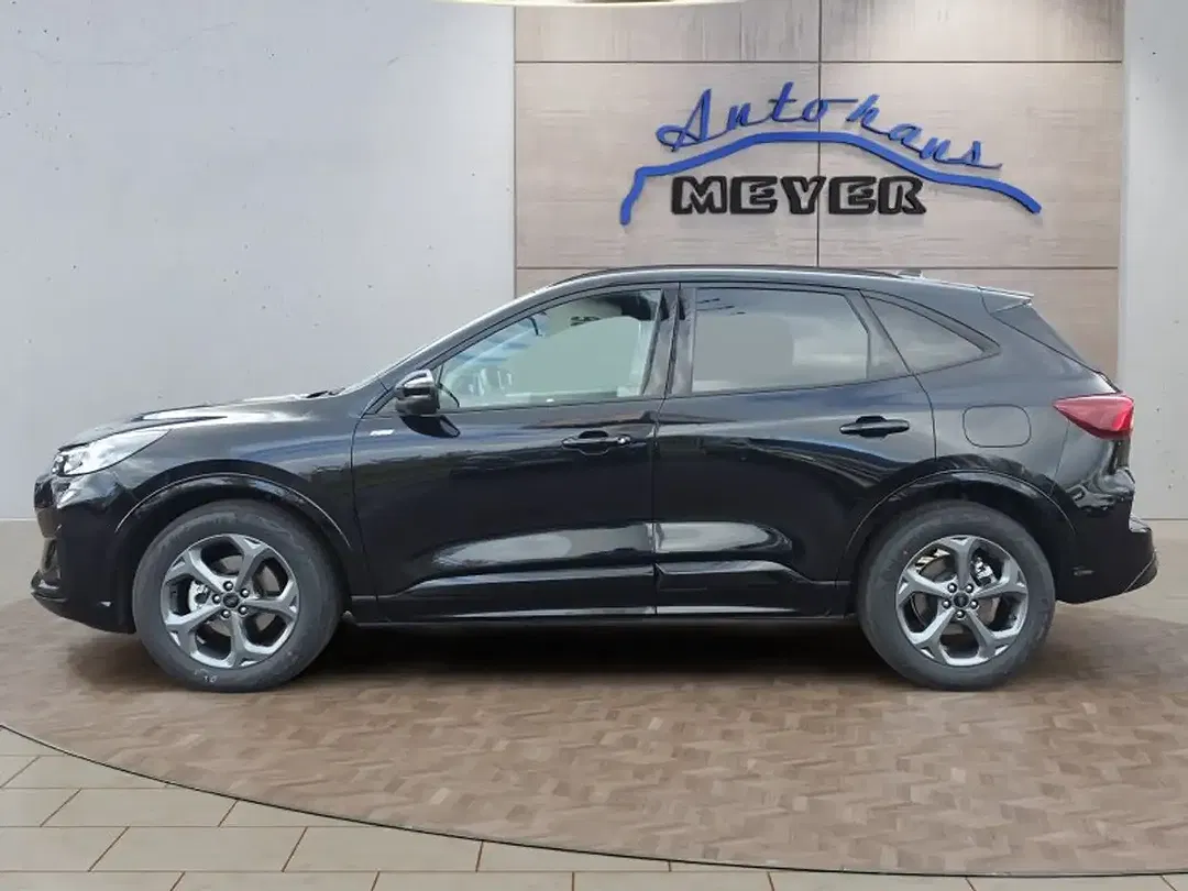Ford Kuga - Thumbnail 2