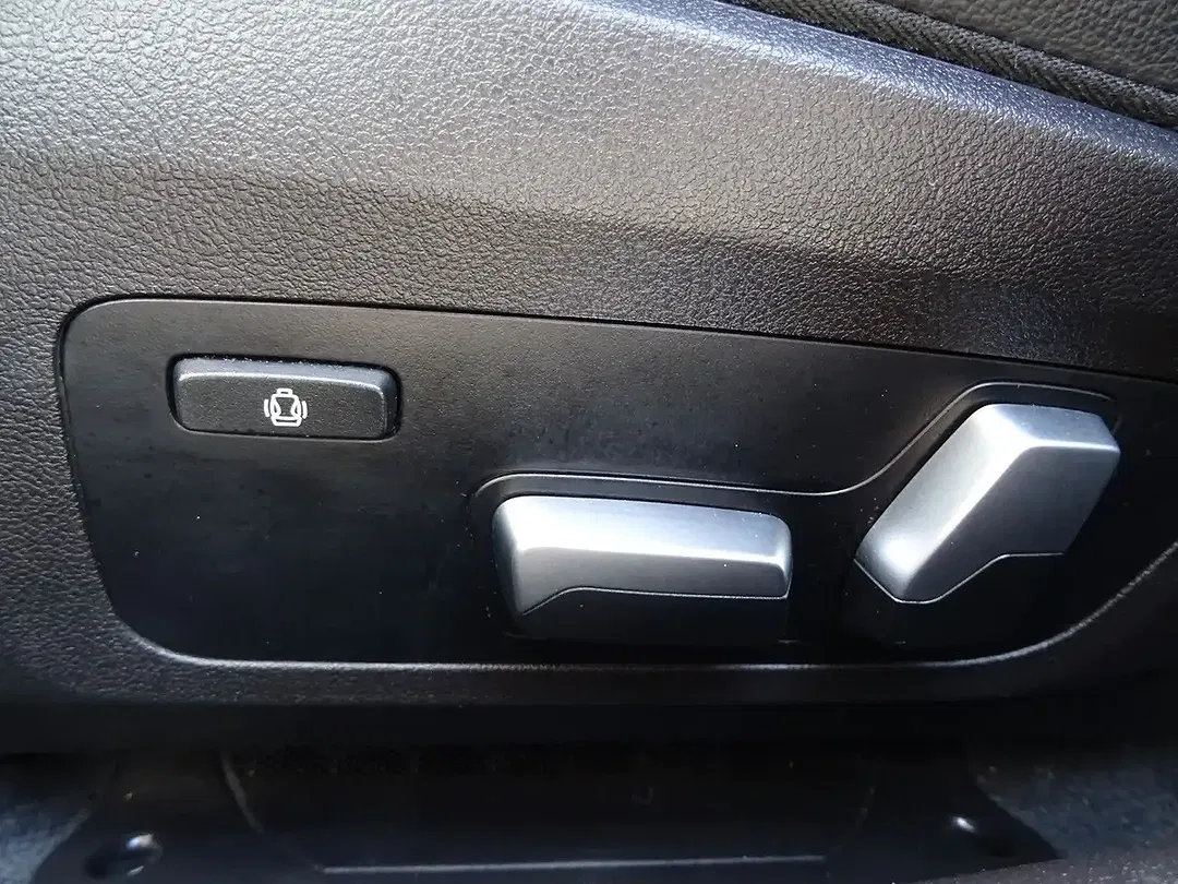 BMW M3 - Thumbnail 13