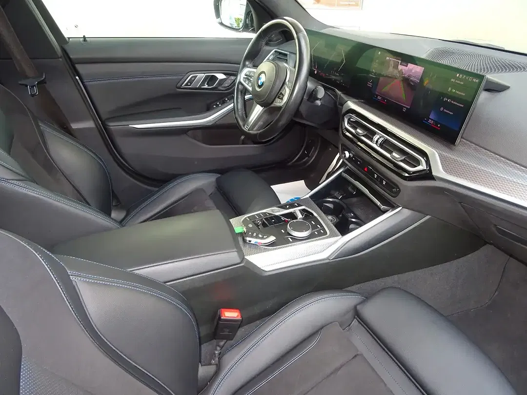 BMW M3 - Thumbnail 8