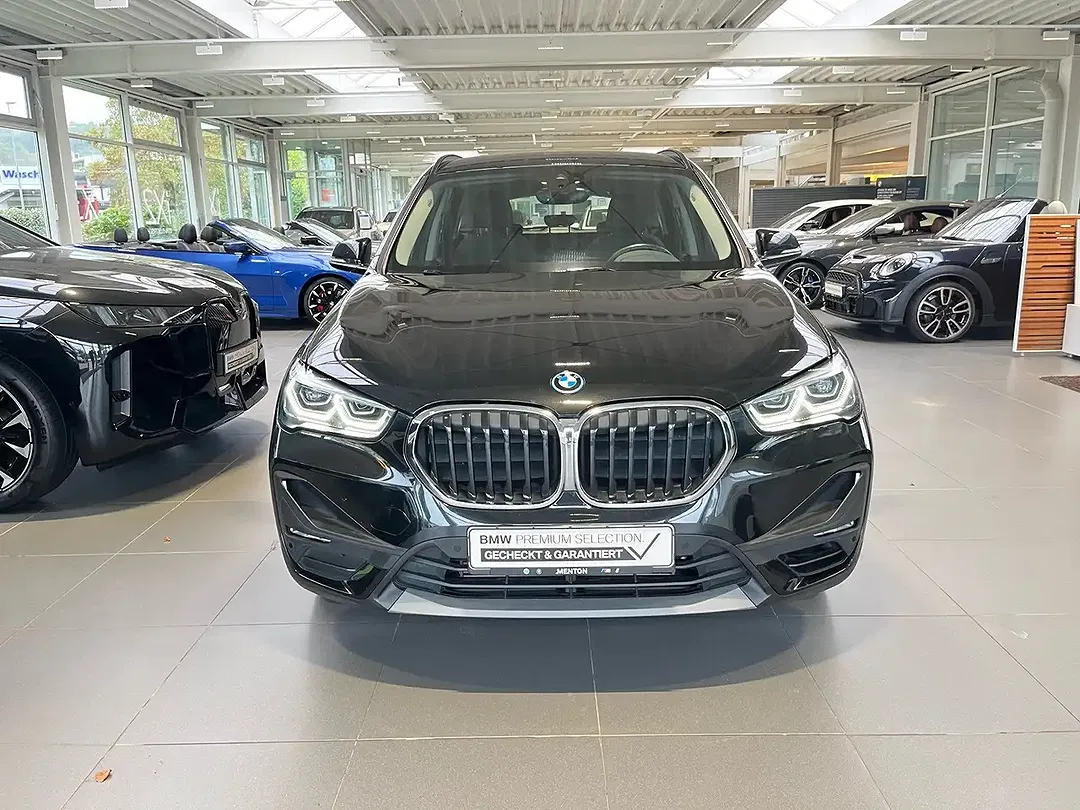 BMW X1 - Thumbnail 4
