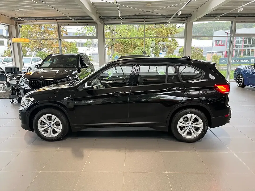 BMW X1 - Thumbnail 5