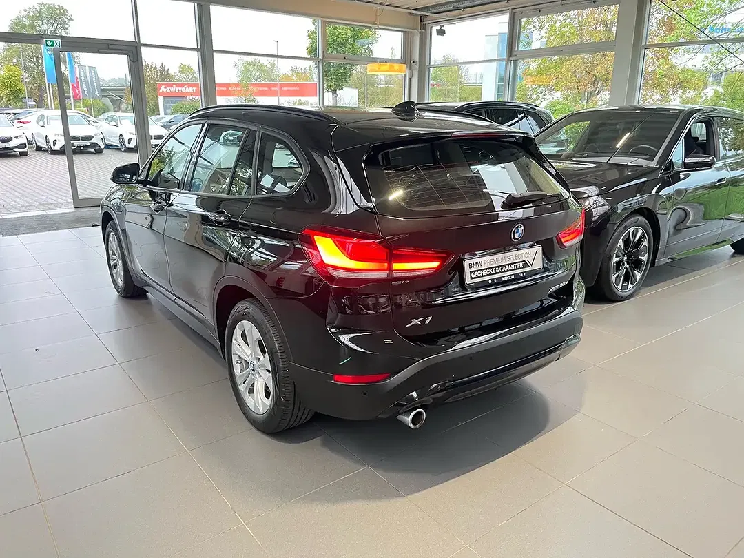 BMW X1 - Thumbnail 6
