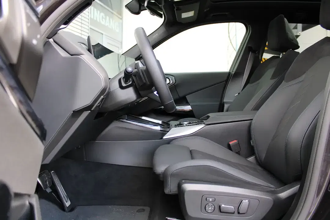 BMW X3 - Thumbnail 8