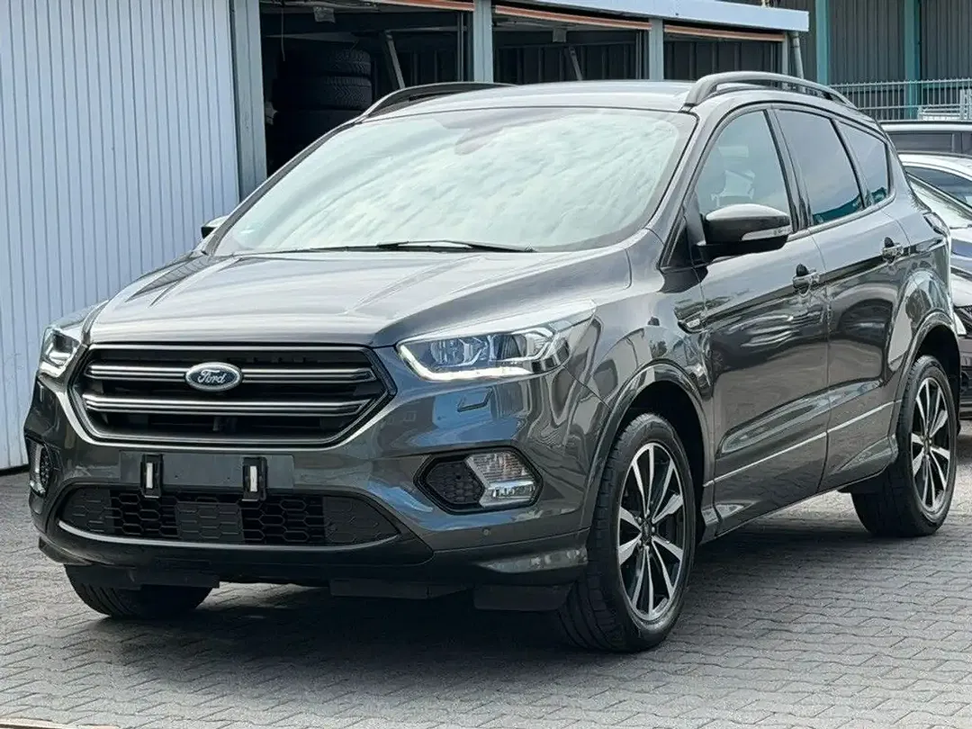 Ford Kuga - Thumbnail 5