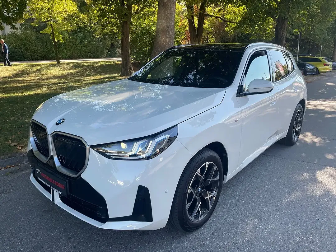 BMW X3 - Thumbnail 1
