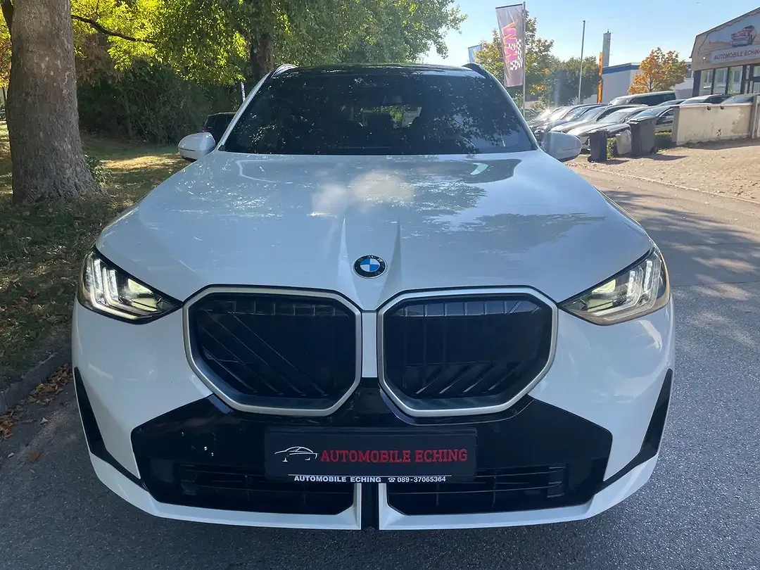 BMW X3 - Thumbnail 2