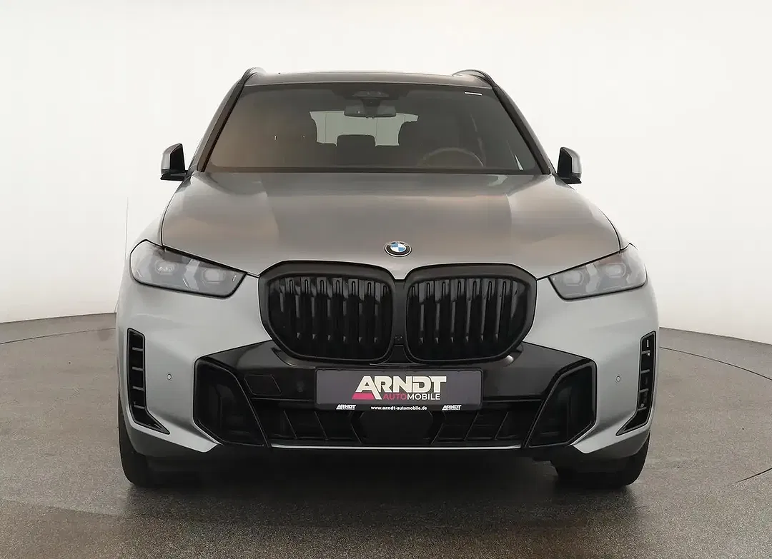 BMW X5 - Thumbnail 3