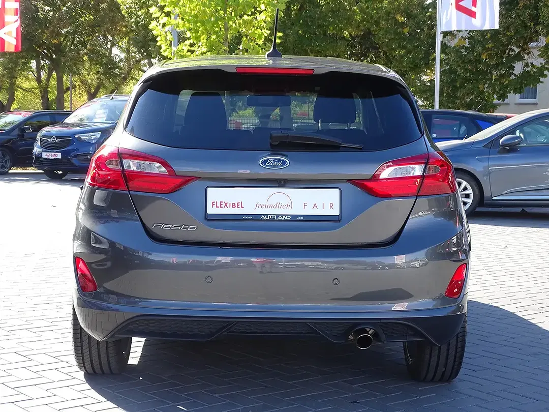 Ford Fiesta - Thumbnail 4