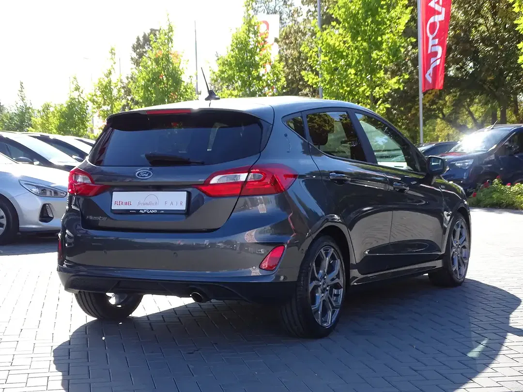 Ford Fiesta - Thumbnail 5