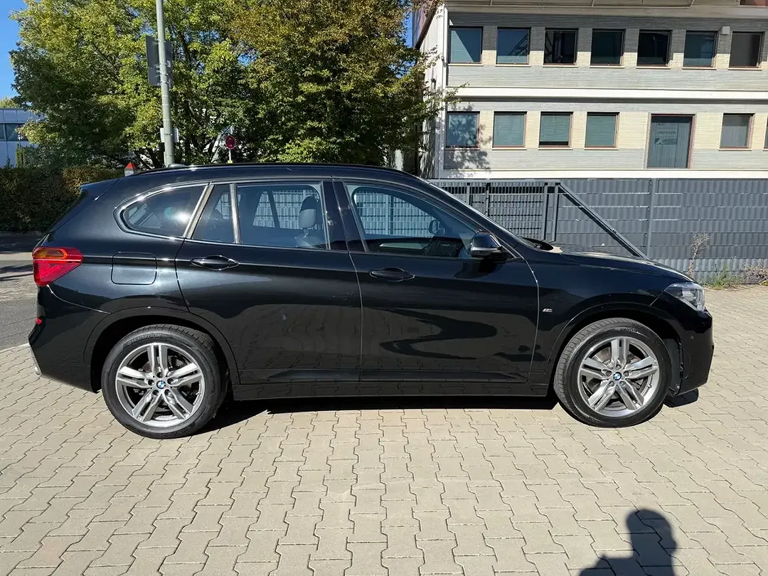 BMW X1 - Thumbnail 8