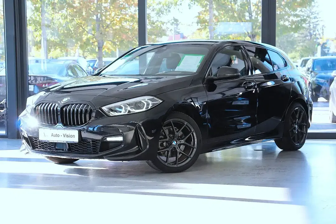 BMW 118 - Thumbnail 1