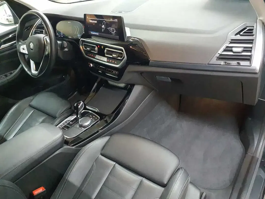 BMW X3 - Thumbnail 9