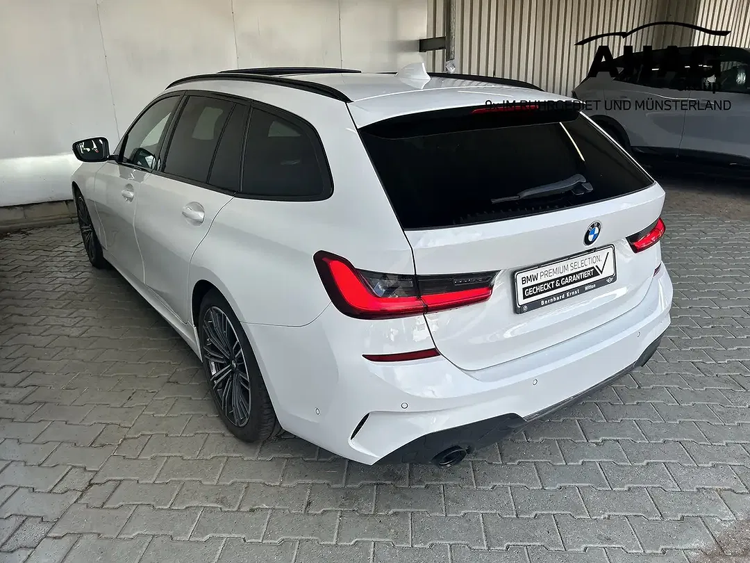 BMW 330 - Thumbnail 13