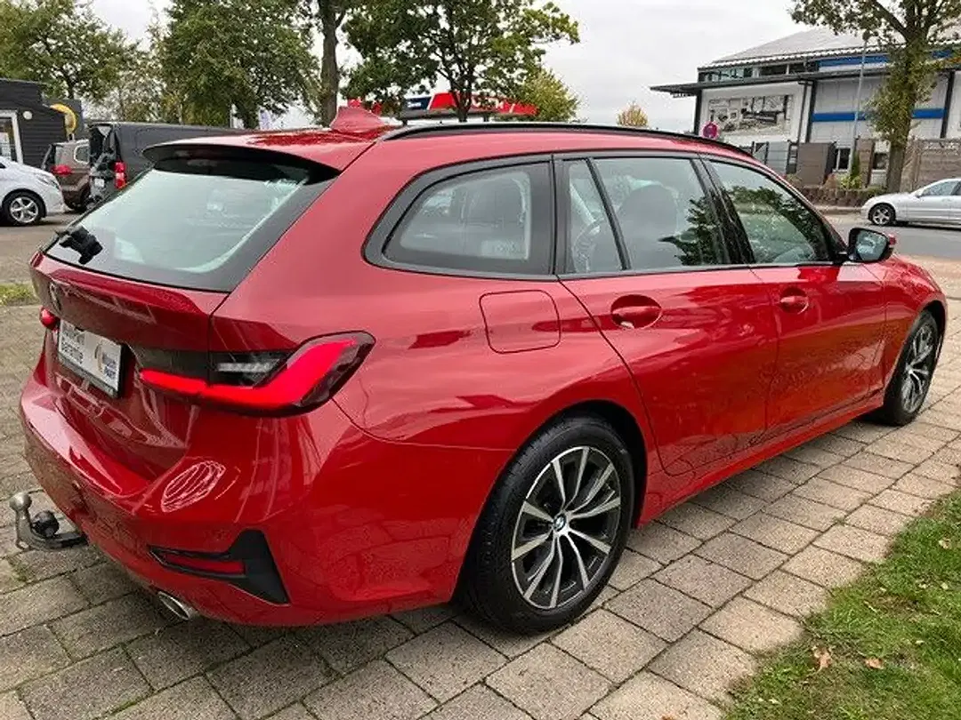 BMW 318 - Thumbnail 3