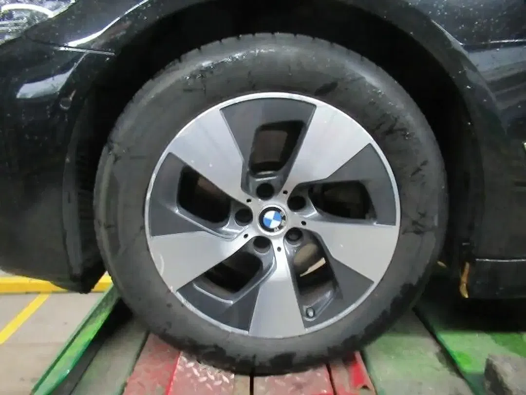 BMW 520 - Thumbnail 12