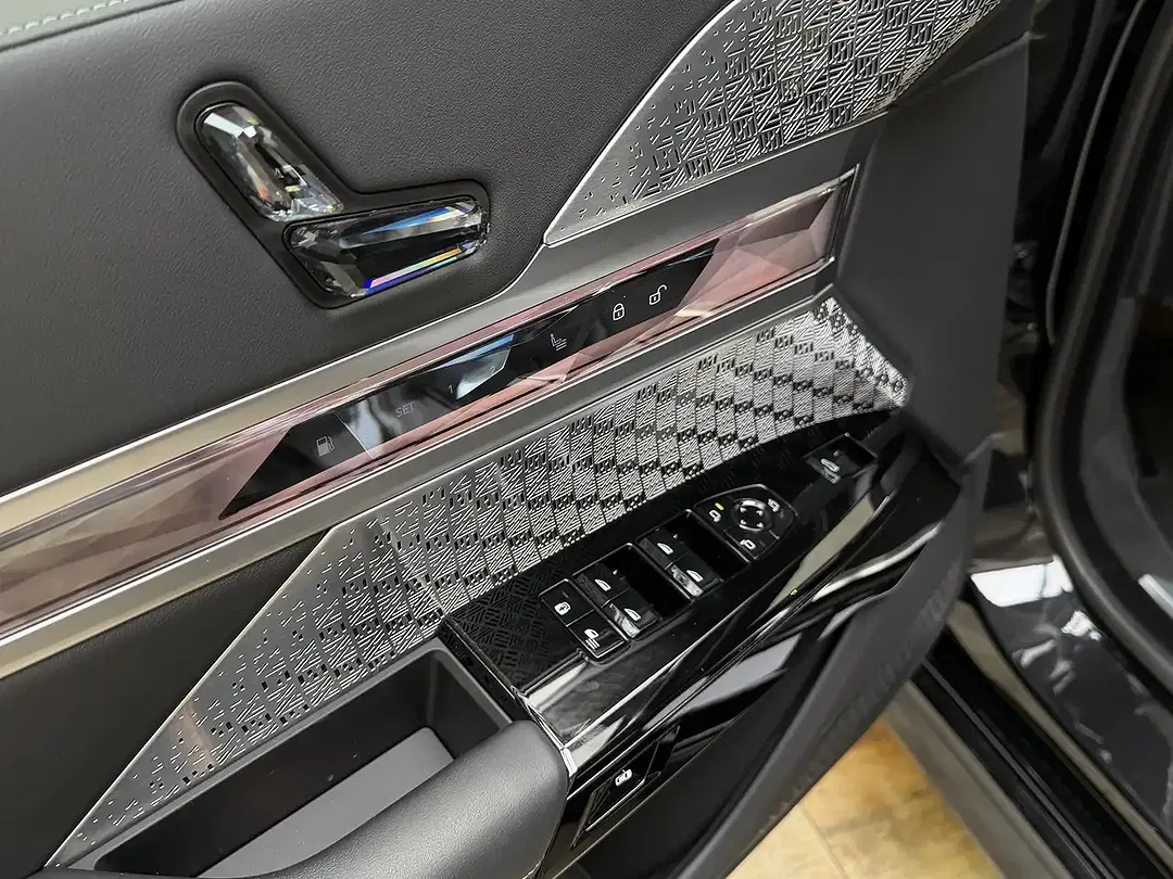 BMW 760 - Thumbnail 14