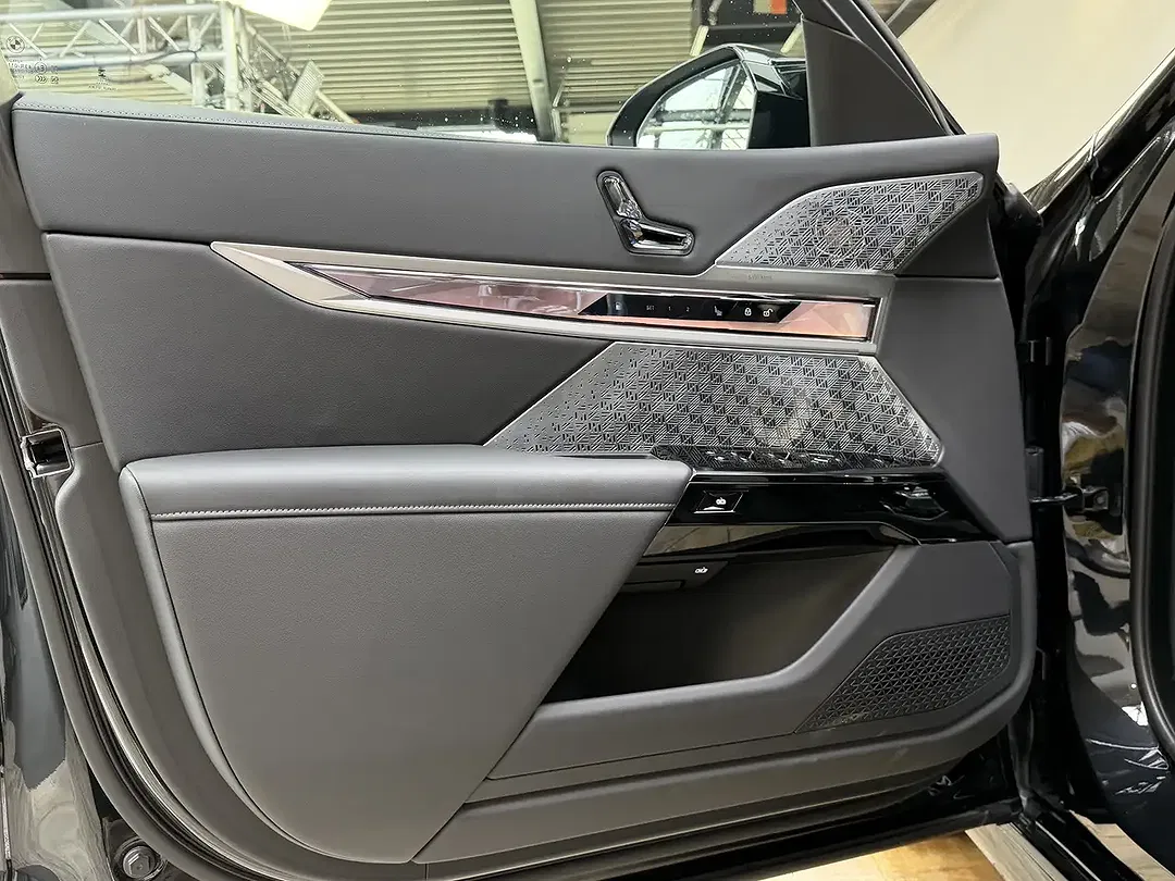 BMW 760 - Thumbnail 15