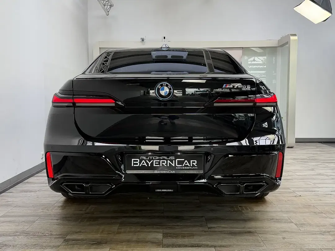 BMW 760 - Thumbnail 5