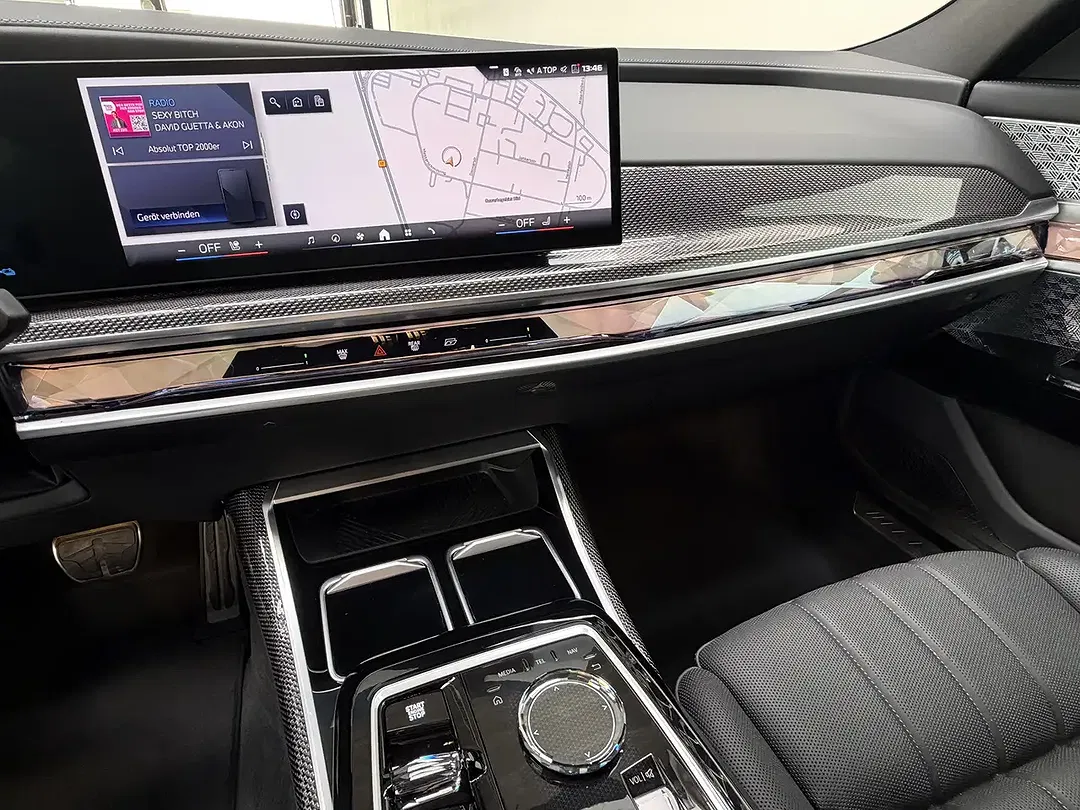 BMW 760 - Thumbnail 9