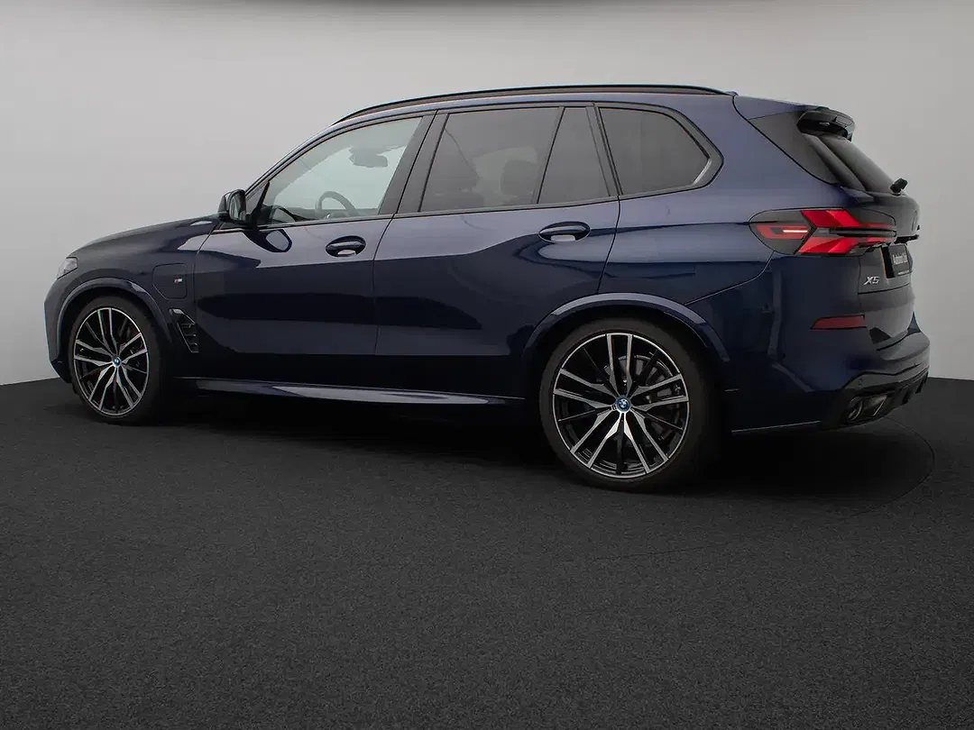 BMW X5 - Thumbnail 10