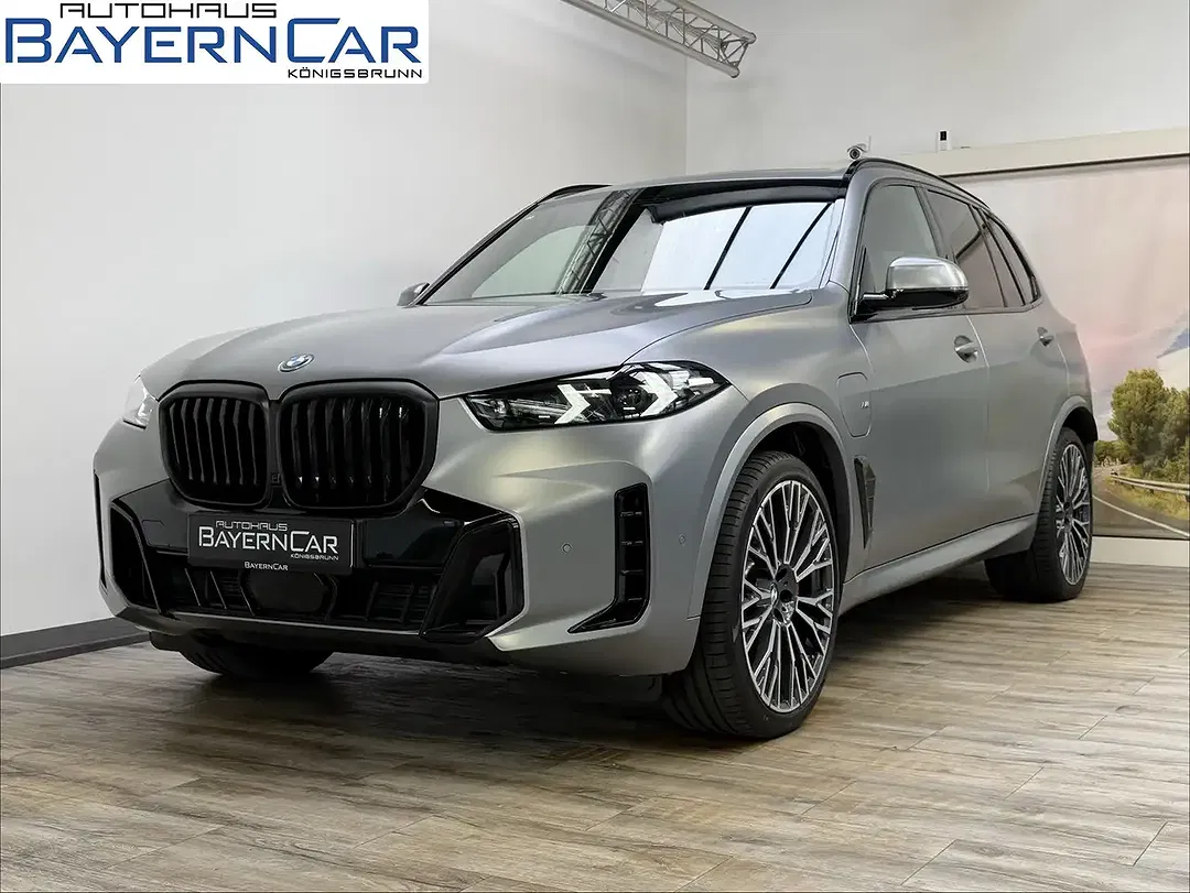 BMW X5 - Thumbnail 1