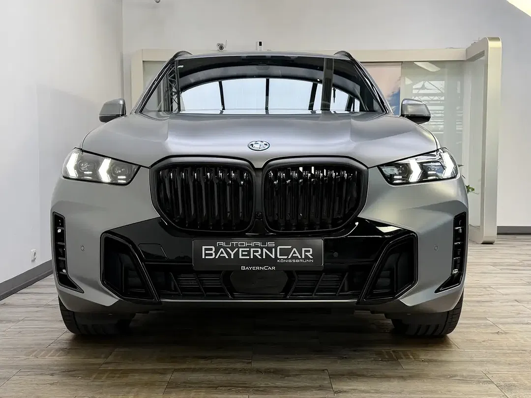 BMW X5 - Thumbnail 2