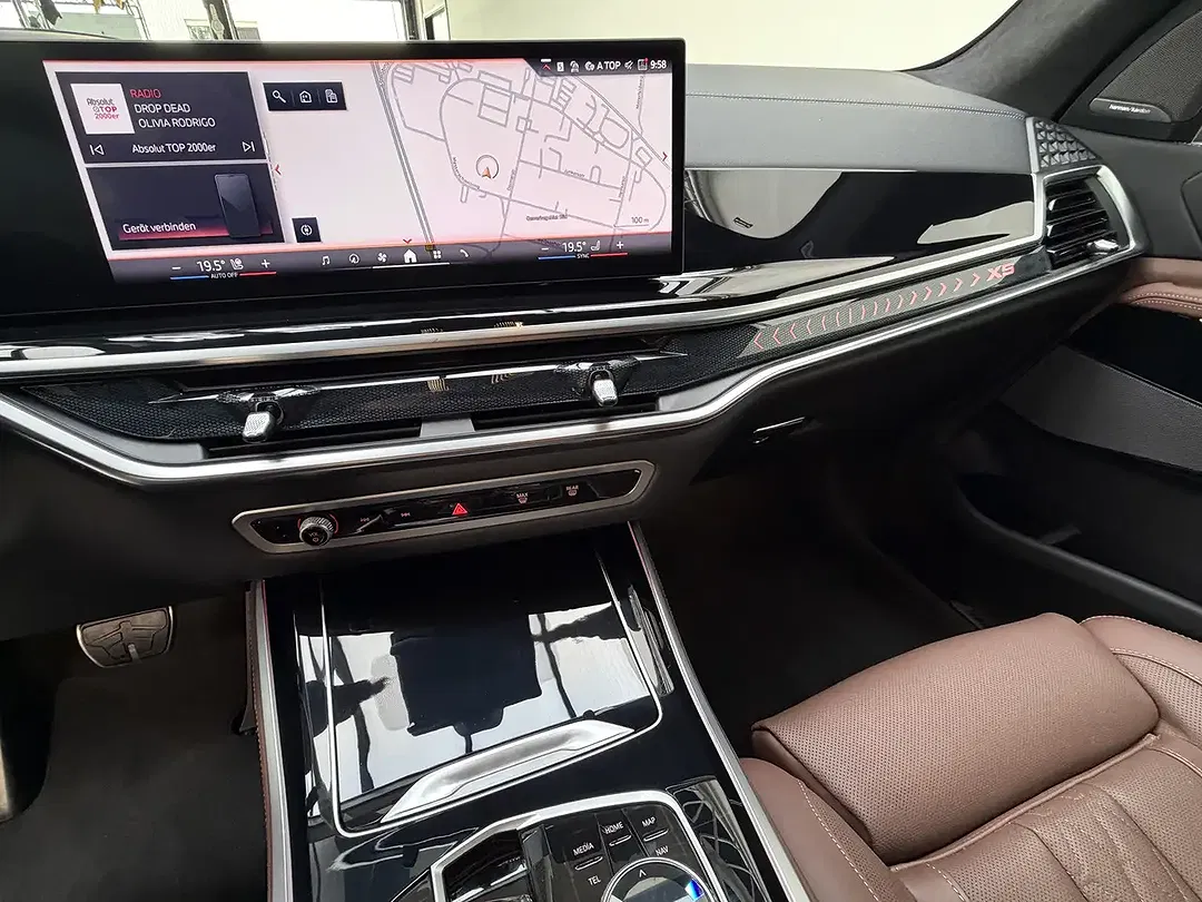BMW X5 - Thumbnail 9