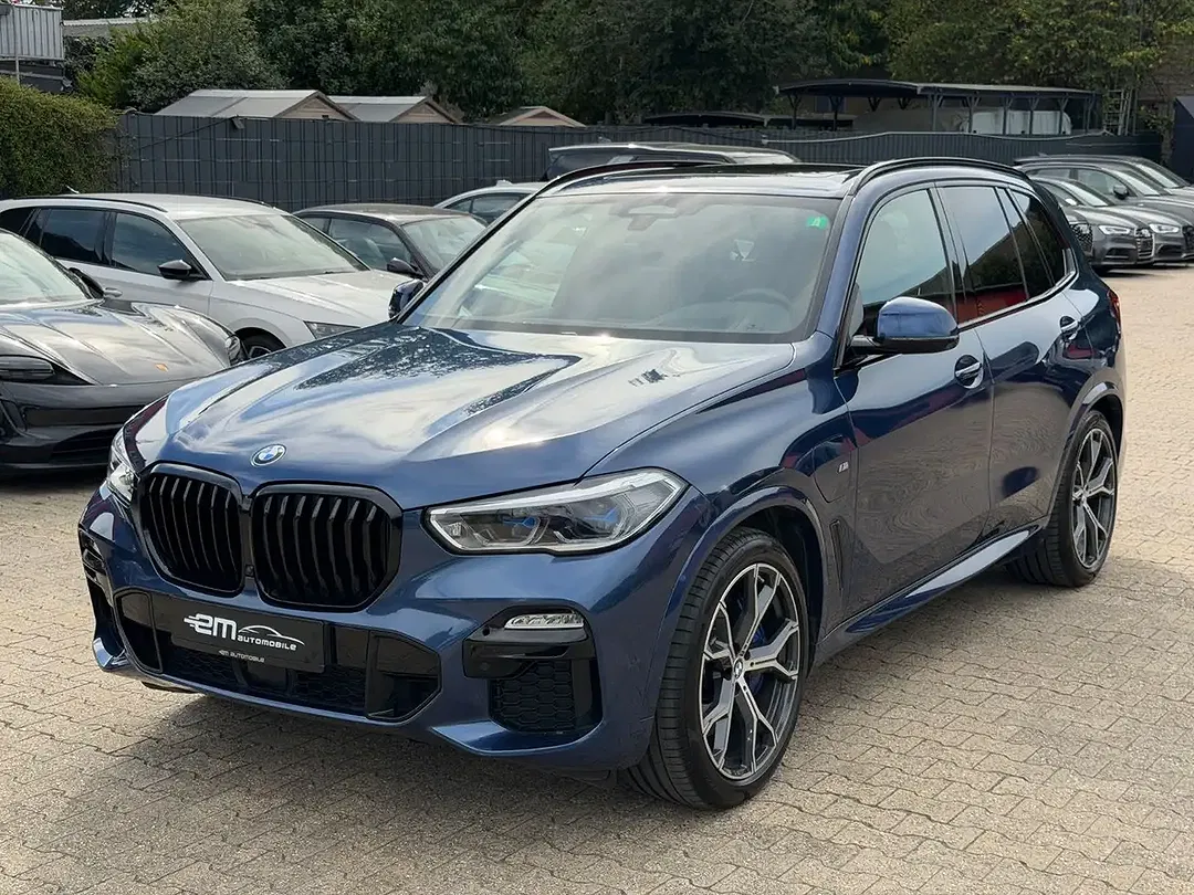 BMW X5 - Thumbnail 2
