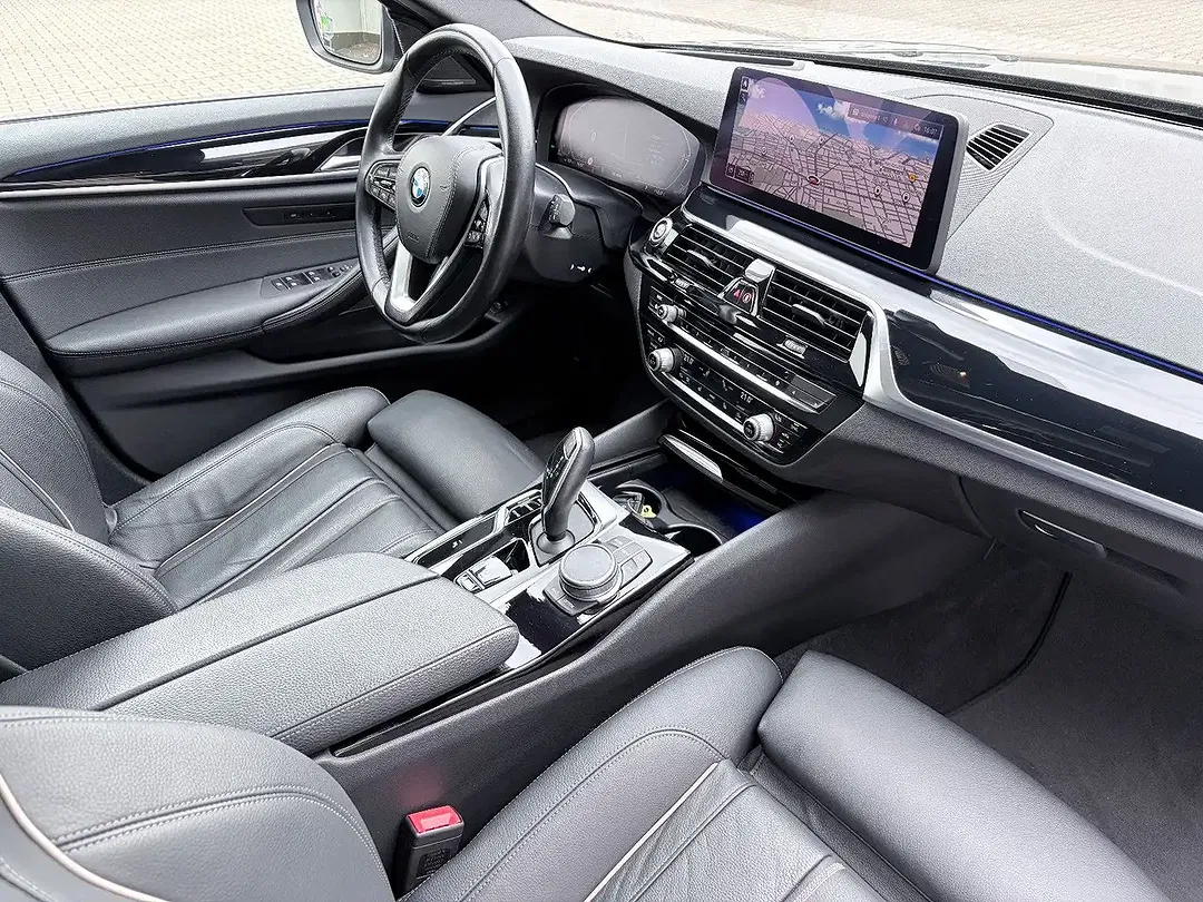 BMW 530 - Thumbnail 12